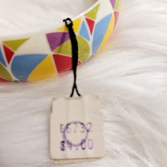 Vintage NOS Eaton Plastic Bangle Bracelet Colourful Beach Balls - Picture 3 of 7